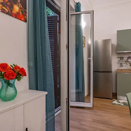 Apartment Ballaria *